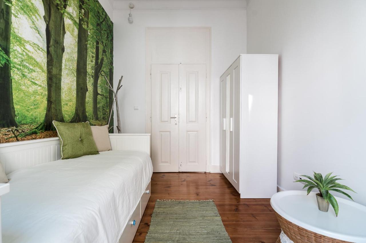 Elegant 3 Bedroom Flat With View In Principe Real * Lisboa
