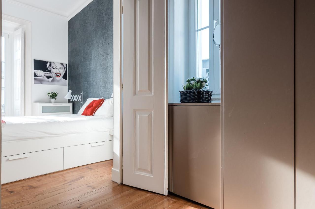 Elegant 3 Bedroom Flat With View In Principe Real * Lisboa