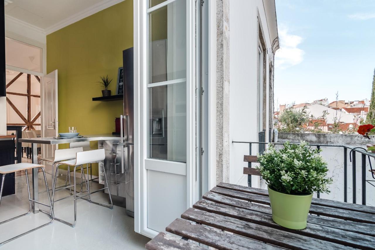 Elegant 3 Bedroom Flat With View In Principe Real Apartamento